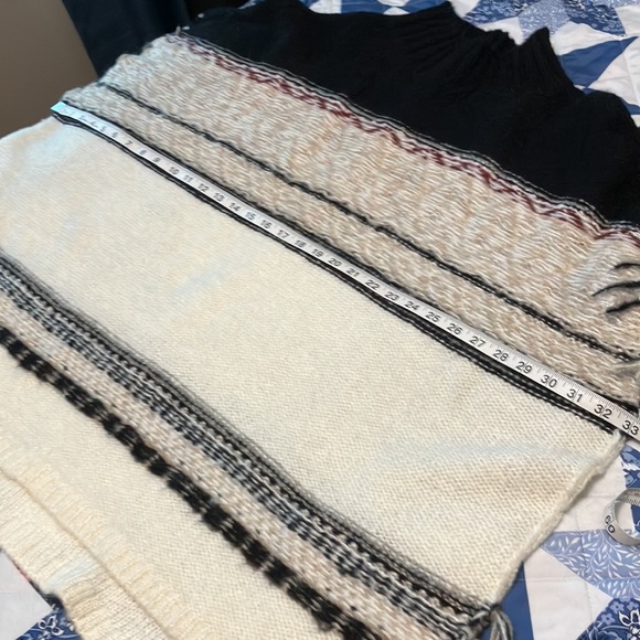 a.n.a poncho/overpiece - Picture 5 of 6